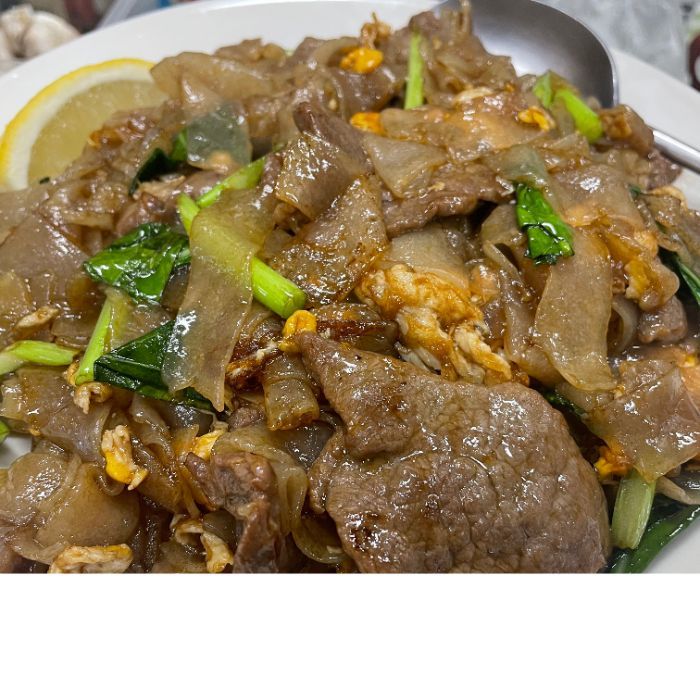 Pad See Ew ผัดซีอิ๊ว