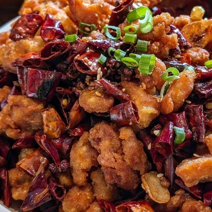 Dry Fried Spicy Crisp Pork With Sesame 飘香辣子猪肉