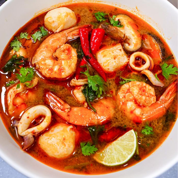 Tom Yum (Seafood)