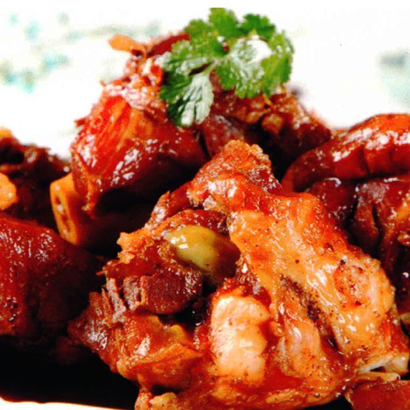 酱大骨 Stewed Pork Bones With Soy Sauce  ⭐