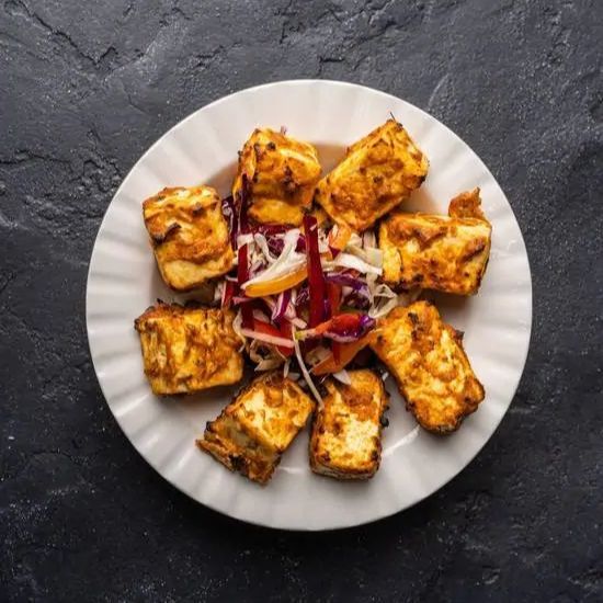 Achari Paneer Tikka (V)