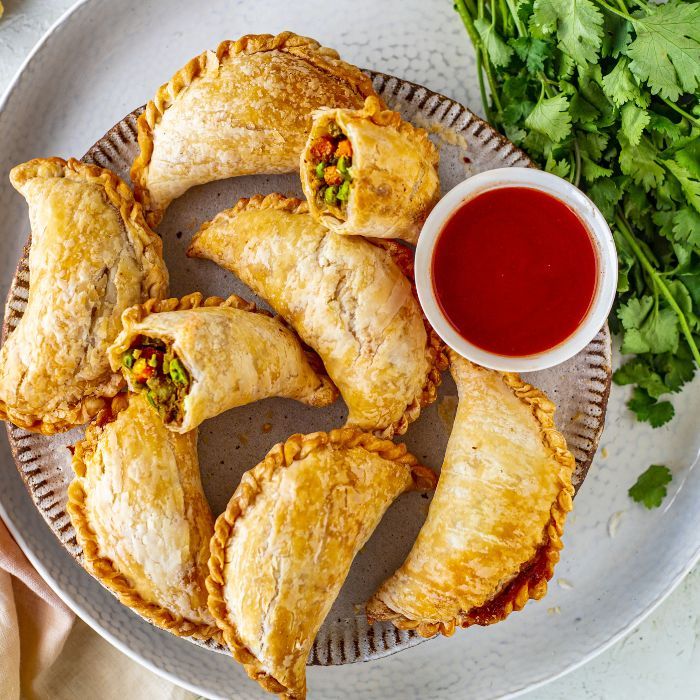Chicken Curry Puffs (4 Pcs)