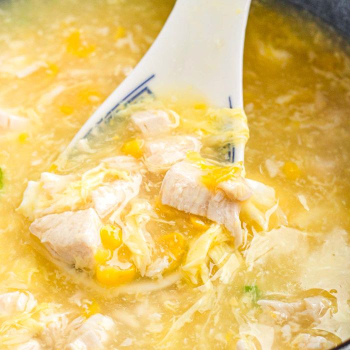 Chicken & Sweet Corn Soup 粟蓉鸡米汤