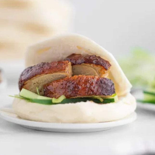 Crispy Duck Steamed Bun 香酥鸭包