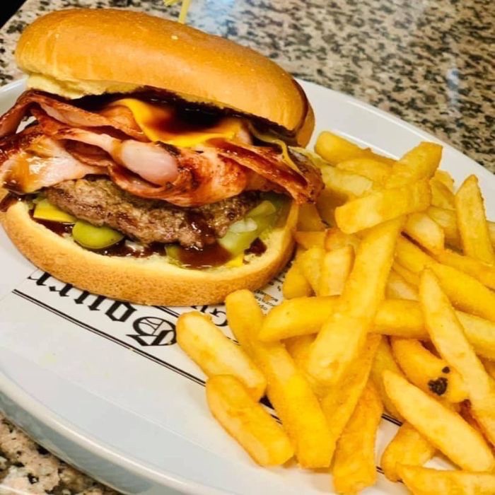 BBQ Beef & Bacon Burger 