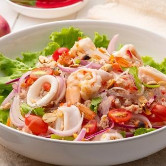 Kelp Noodle Salad with Seafood