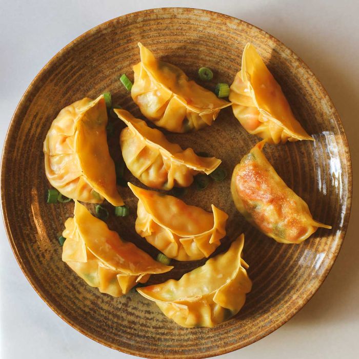 Dumplings (8 Pcs)