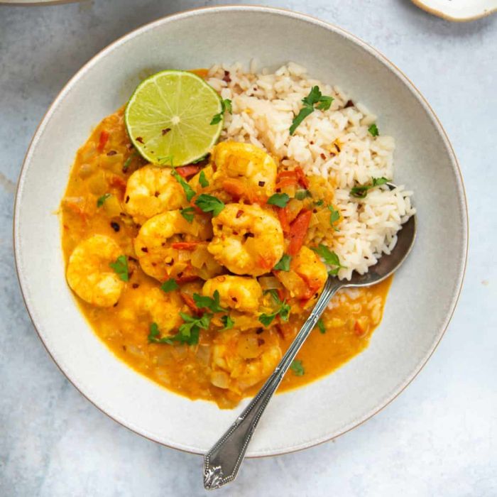 Lemon Curry Prawns with Rice 
