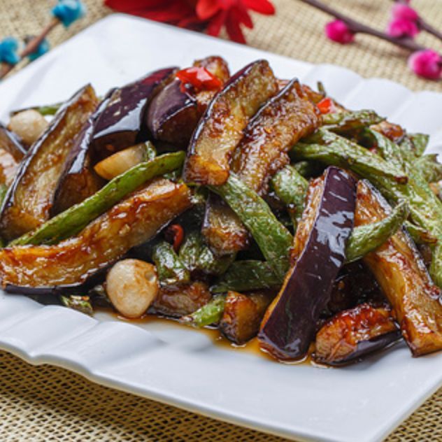 Braised Aubergine With Green Bean (V) 茄子豆角