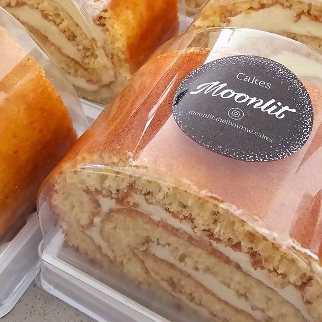 Moonlit vanilla roll