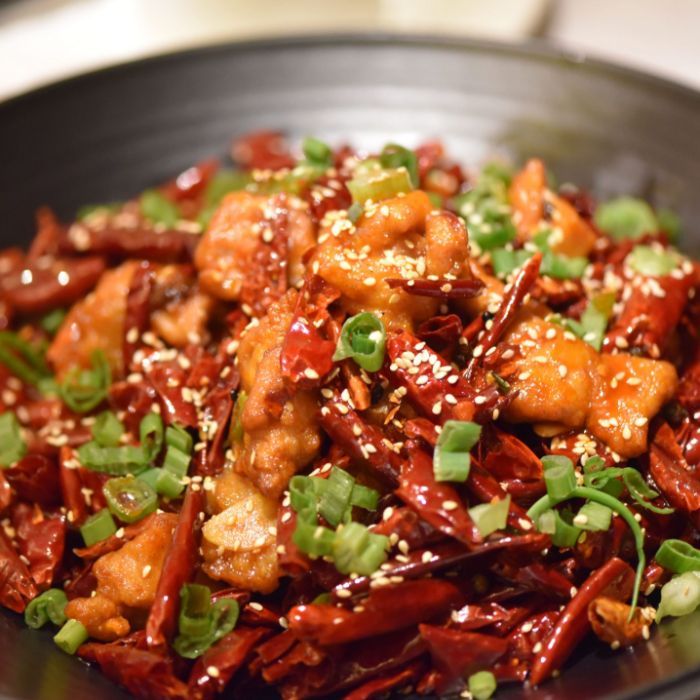 Dry Fried Spicy Crisp Chicken With Sesame 飘香辣子鸡