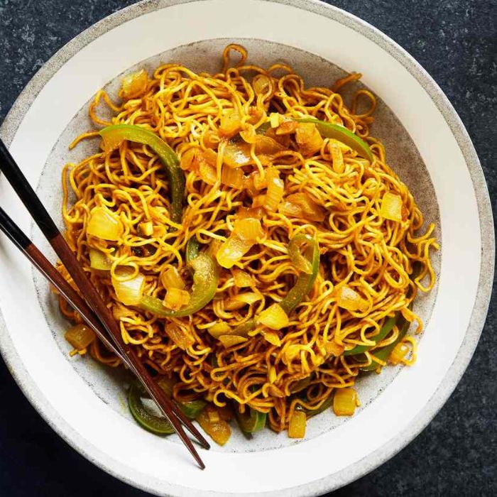 Vegetarian Singapore Noodles 
