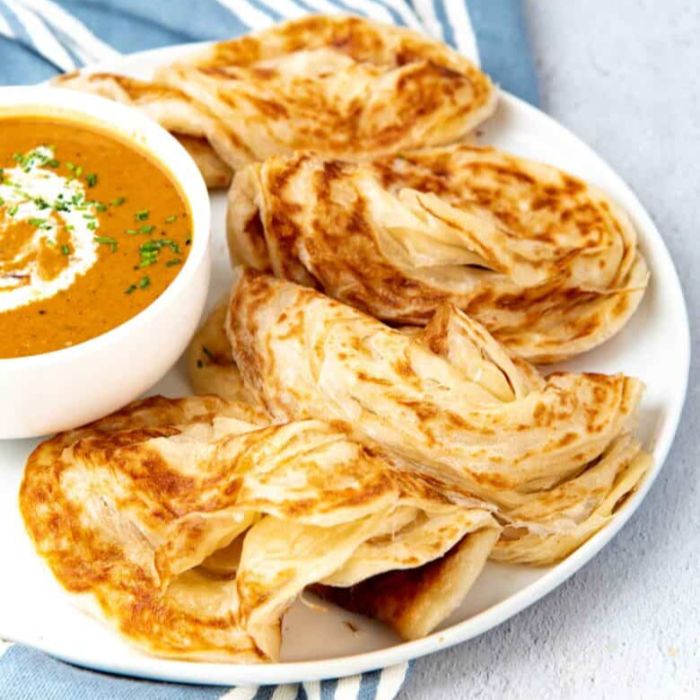 Plain Roti Bread With Satay Sauce