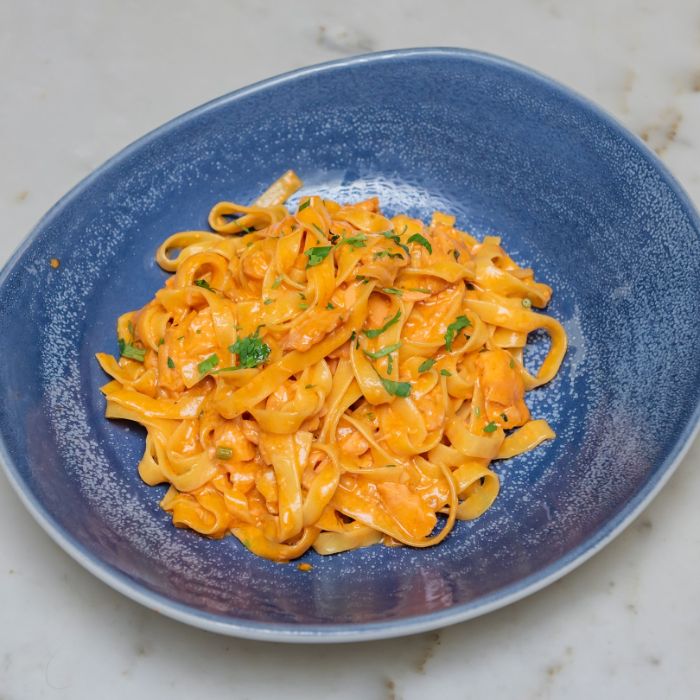 Tagliatelle Al Salmone